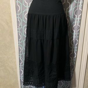 3/15🔥 Black maxi skirt